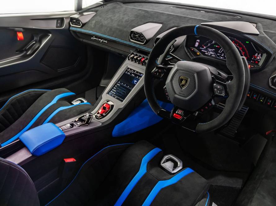 lamborghini huracan sto coupe hire
