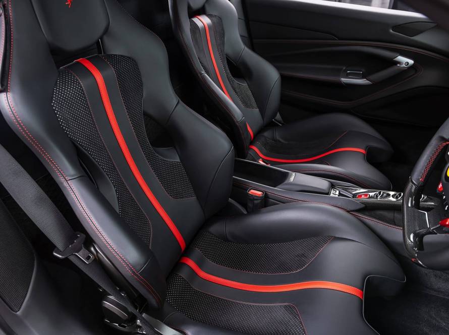 Ferrari f8 COUPE interier