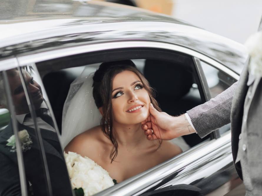 Hire Laborghini for wedding