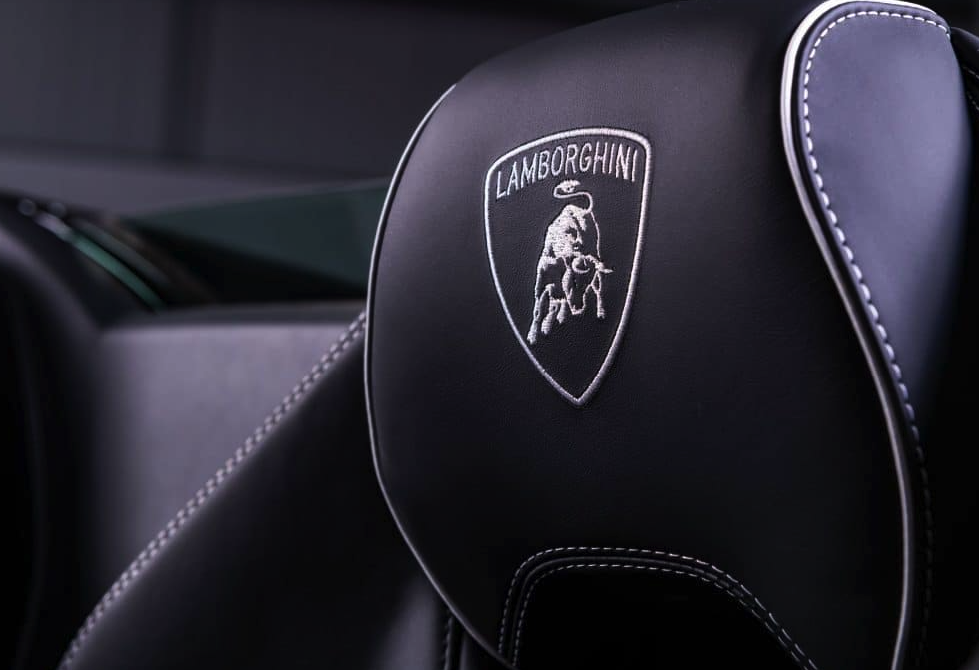 Hire a Lamborghini 