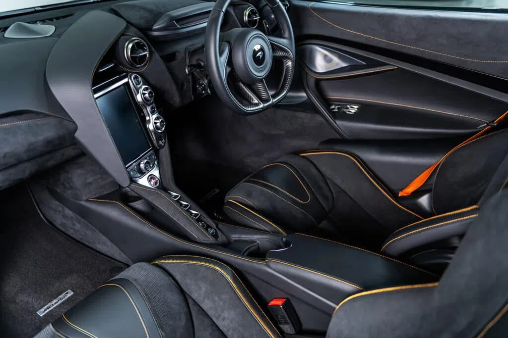 McLaren Inside view