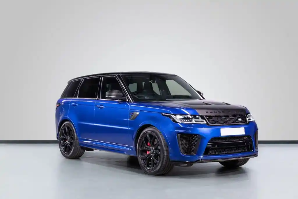 Luxury car rental
